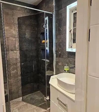 아파트 Apartament *