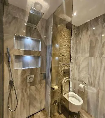 Apartament *